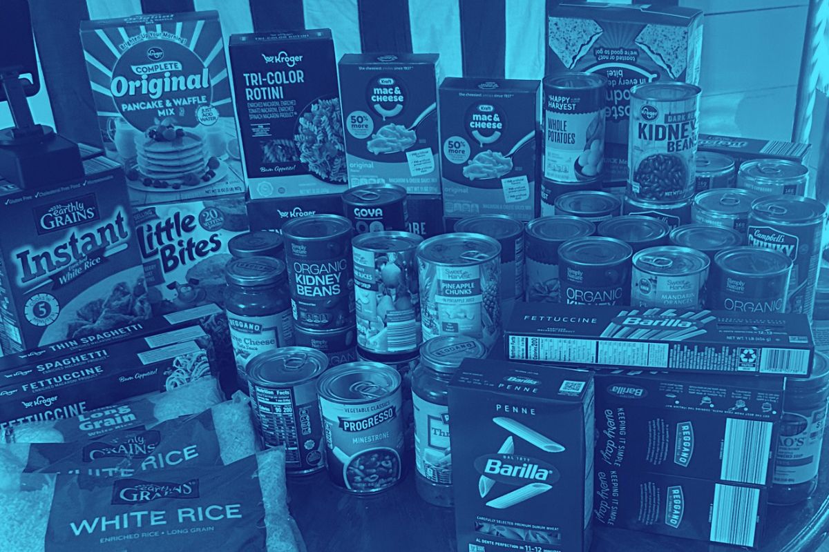 Club hosts Talarico-inspired ‘Love Thy Neighbor’ food drive